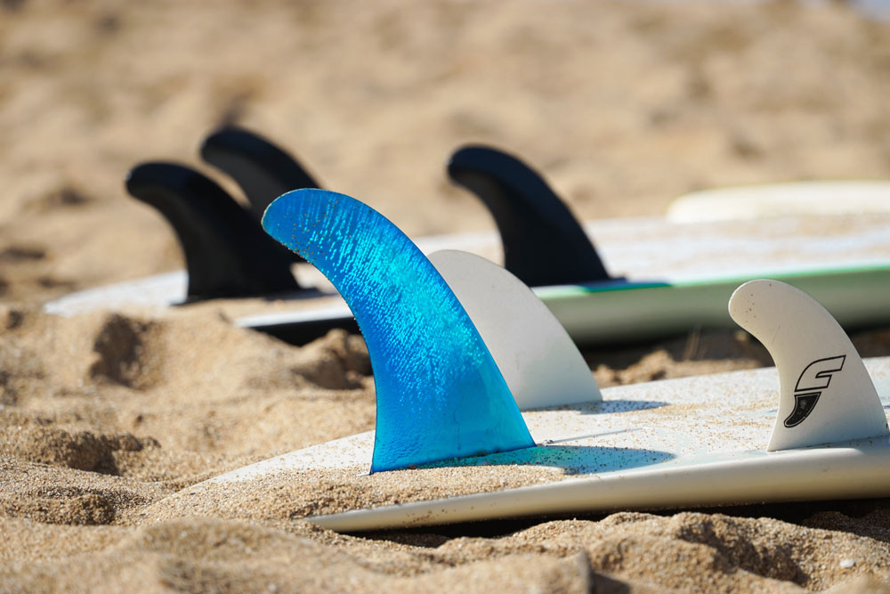 With the future fins, surfers no longer have problems carrying their surfboards